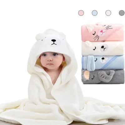 Peignoir à capuche bébé en polaire corail – image 2