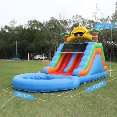 Structure gonflable aquatique avec toboggan en PVC – image 2